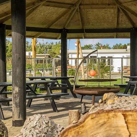 Gorgeous In With Kitchen